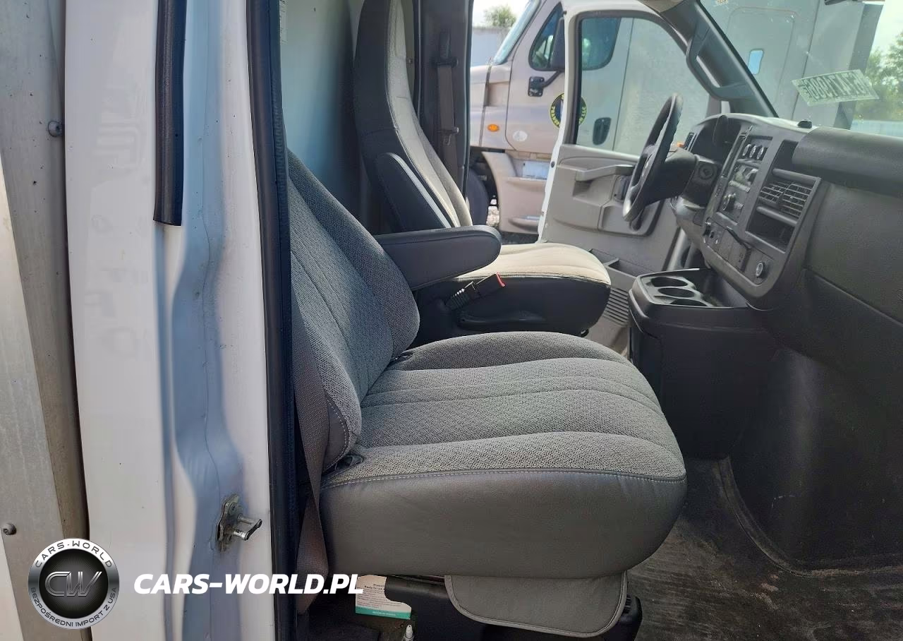 2019 Chevrolet Express Delivery Truck VIN:1GB0GRFG8K1362602 - 11