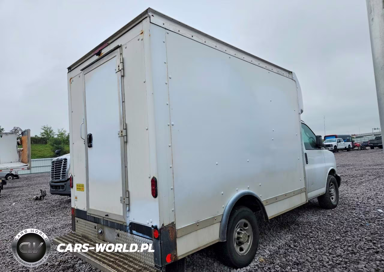 2019 Chevrolet Express Delivery Truck VIN:1GB0GRFG8K1362602 - 3