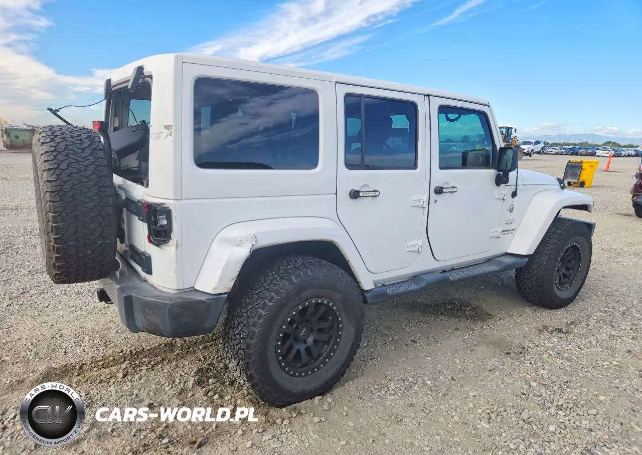 2017 Jeep Wrangler Unlimited Sahara VIN:1C4BJWEGXHL690591 - 3
