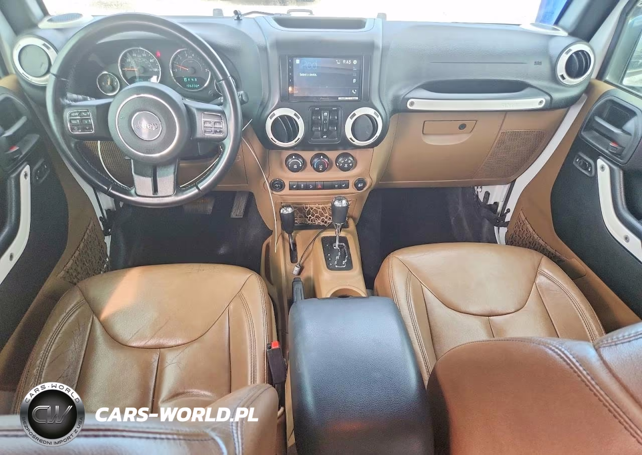 2017 Jeep Wrangler Unlimited Sahara VIN:1C4BJWEGXHL690591 - 8