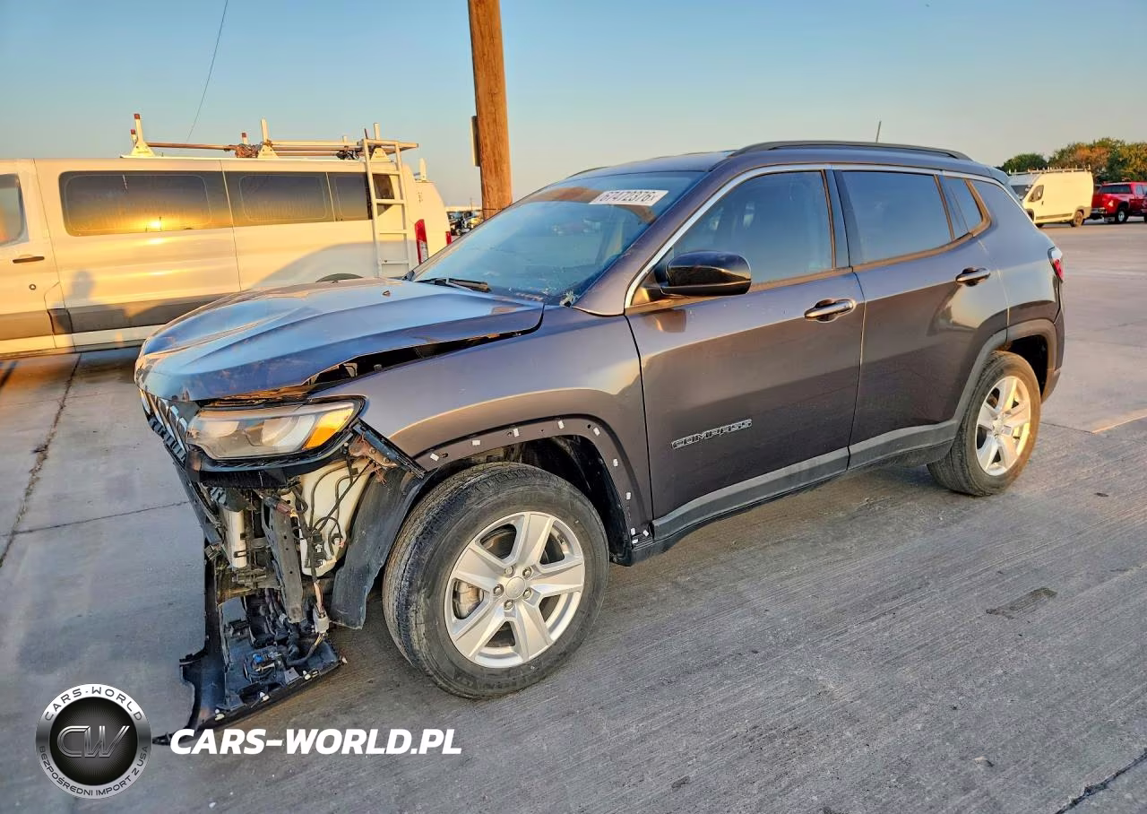 2022 Jeep Compass Latitude – zdjęcie 1 z 13