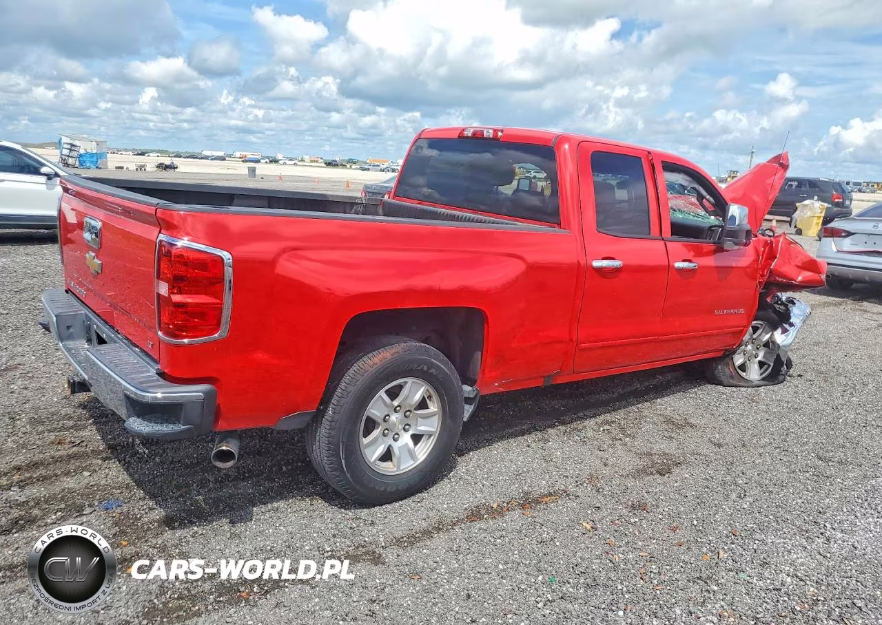 2018 Chevrolet Silverado C1500 Lt VIN:1GCRCREC3JZ124976 - 3