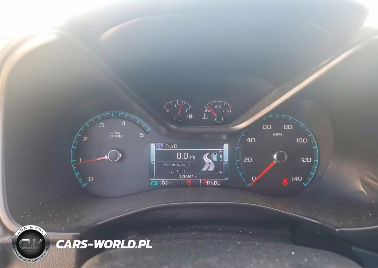 2017 Chevrolet Colorado Z71 VIN:1GCPTDE1XH1227989 - 9