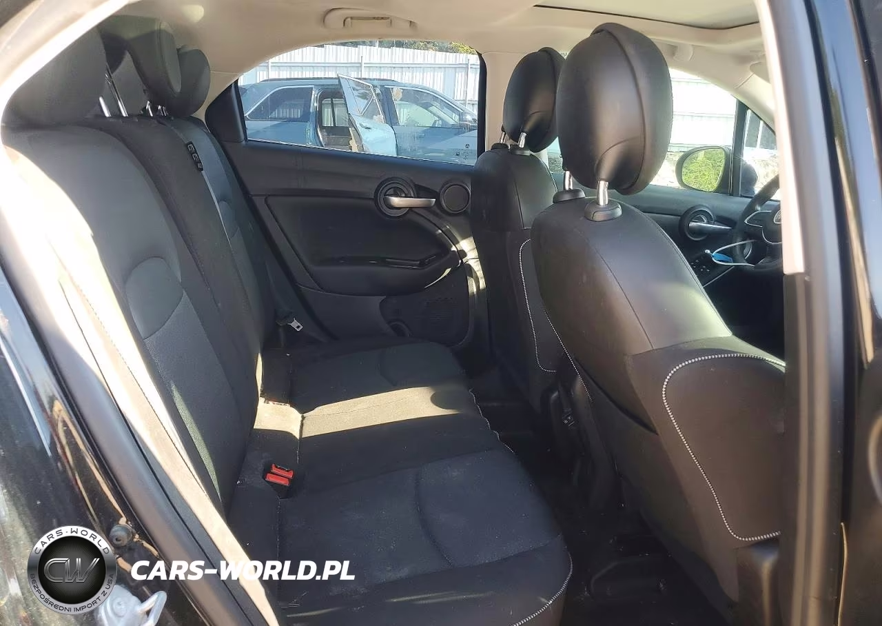 2021 Fiat 500X Pop VIN:ZFBNF3A10MP888620 - 11