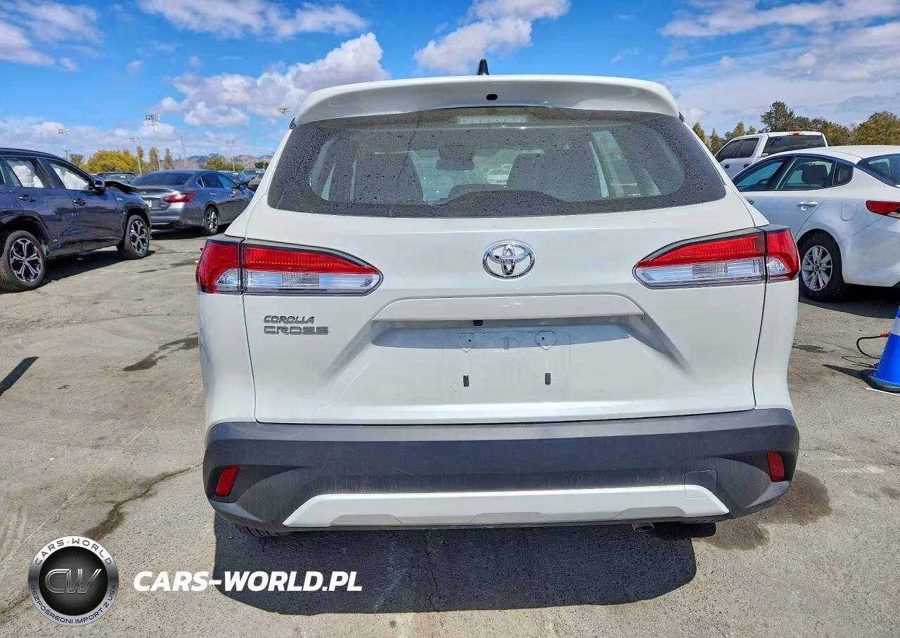 2025 Toyota Corolla Cross L VIN:7MUAAAAG1SV131009 - 6