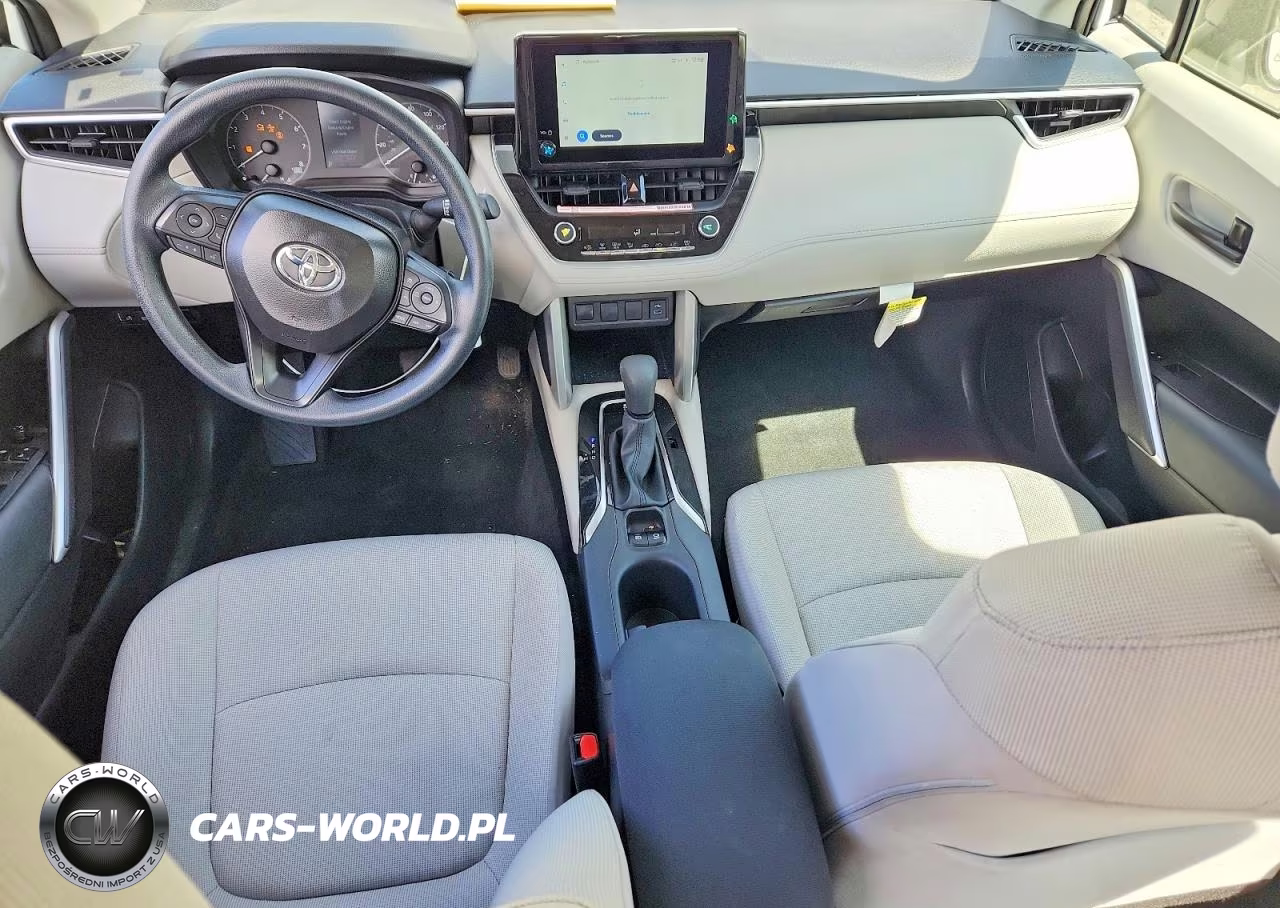 2025 Toyota Corolla Cross L VIN:7MUAAAAG1SV131009 - 8