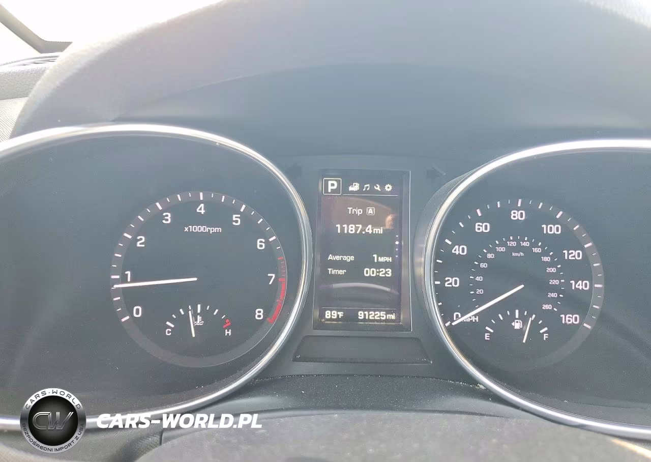 2018 Hyundai Santa Fe Se VIN:KM8SN4HF6JU279843 - 9