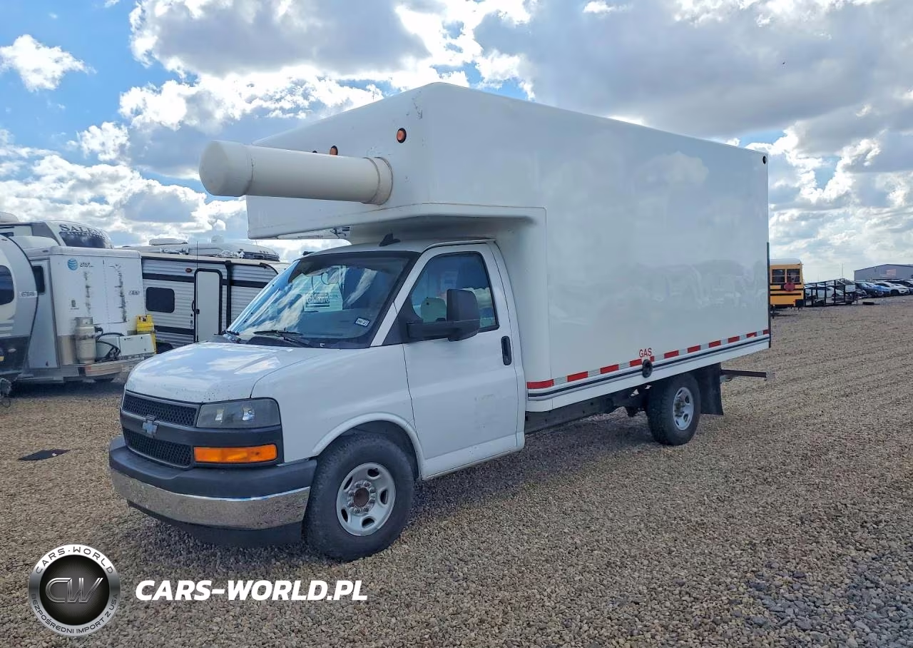 2019 Chevrolet Express Box Truck – zdjęcie 1 z 13