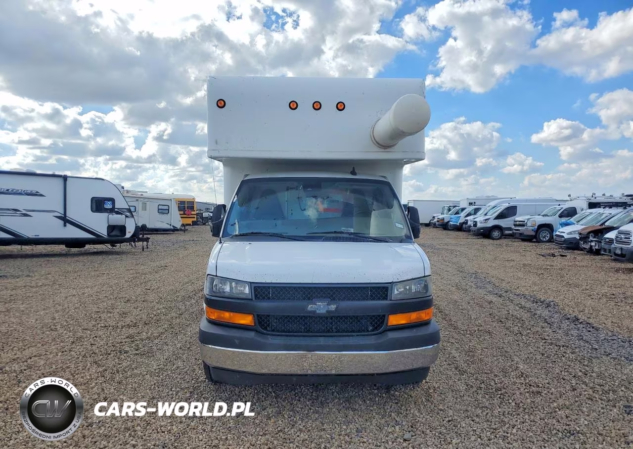 2019 Chevrolet Express Box Truck VIN:1HA0GSFGXKN003646 - 5