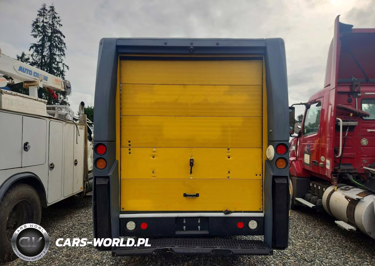 2017 Isuzu Reach Delivery Van VIN:JALB4T174H7W00368 - 6