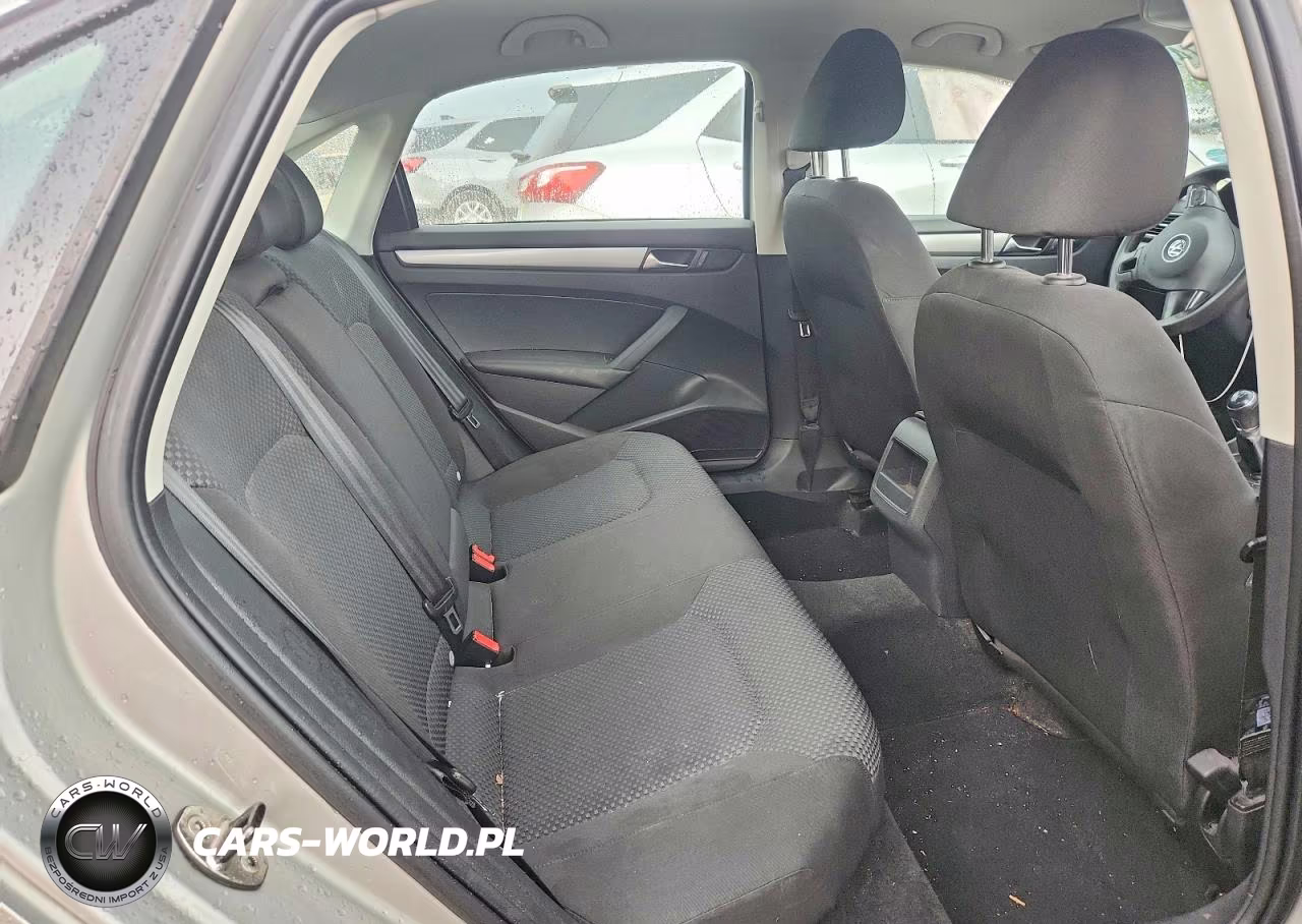 2012 Volkswagen Passat S VIN:1VWAP7A39CC008437 - 10