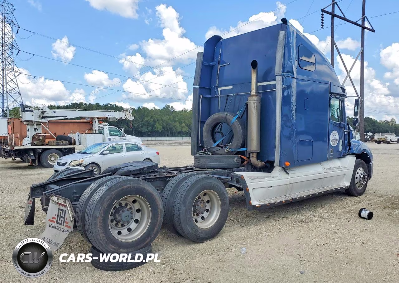 2004 Freightliner Columbia 120 Semi Truck VIN:1FUJA6CK44LM27907 - 3