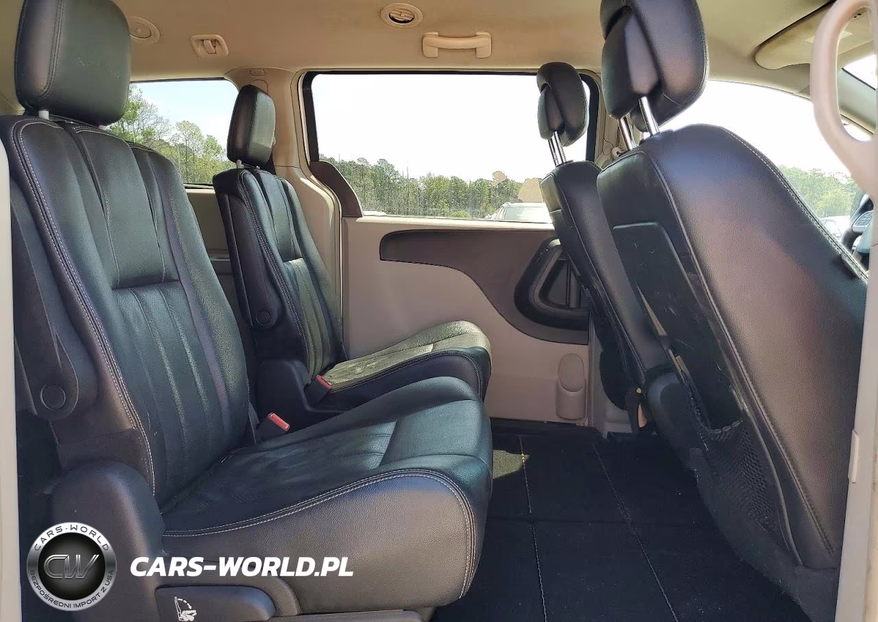 2012 Chrysler Town & Country Touring VIN:2C4RC1BG7CR387929 - 11