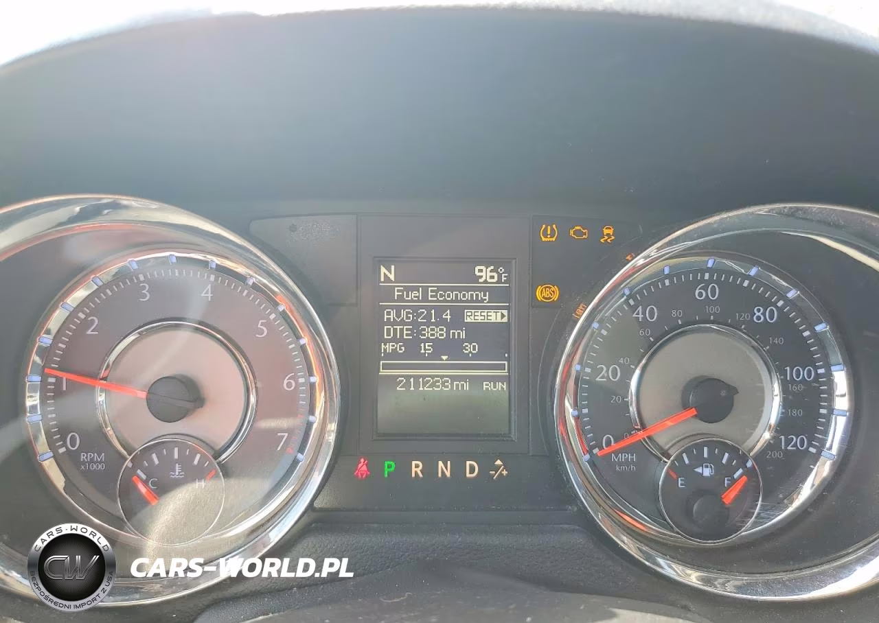 2012 Chrysler Town & Country Touring VIN:2C4RC1BG7CR387929 - 9