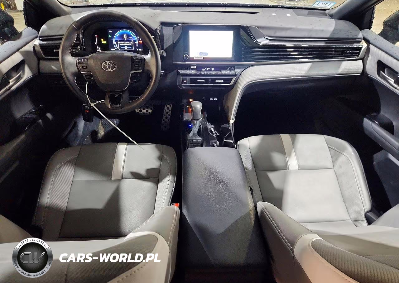 2026 Toyota Camry Se VIN:4T1DBADK2TU038819 - 8