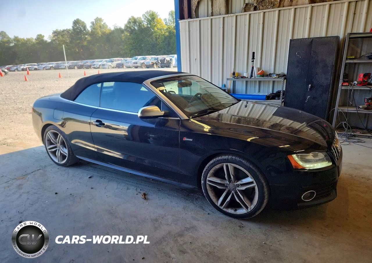 2010 Audi S5 Premium Plus VIN:WAUCGAFH5AN022122 - 4