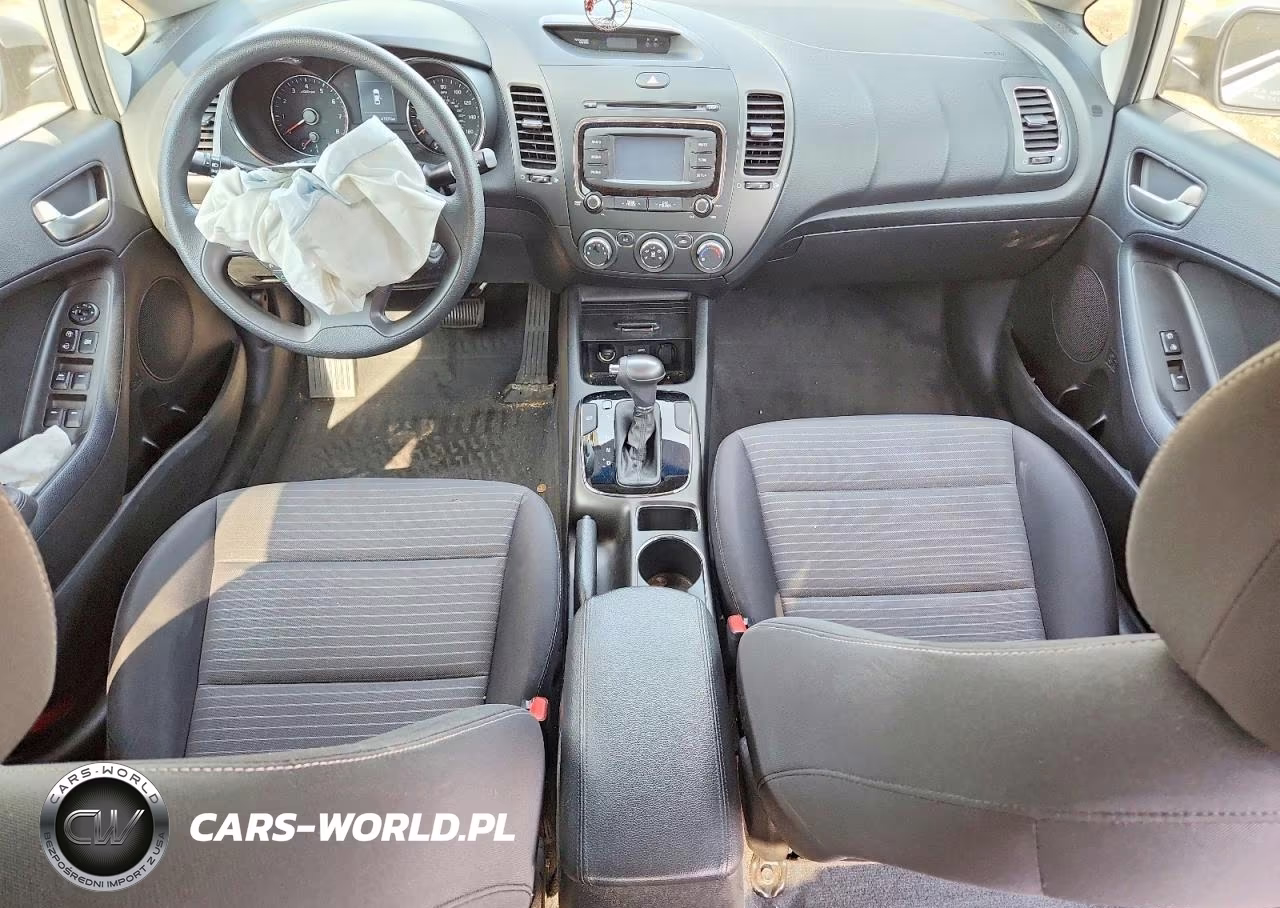 2018 Kia Forte Lx VIN:3KPFL4A71JE170025 - 8