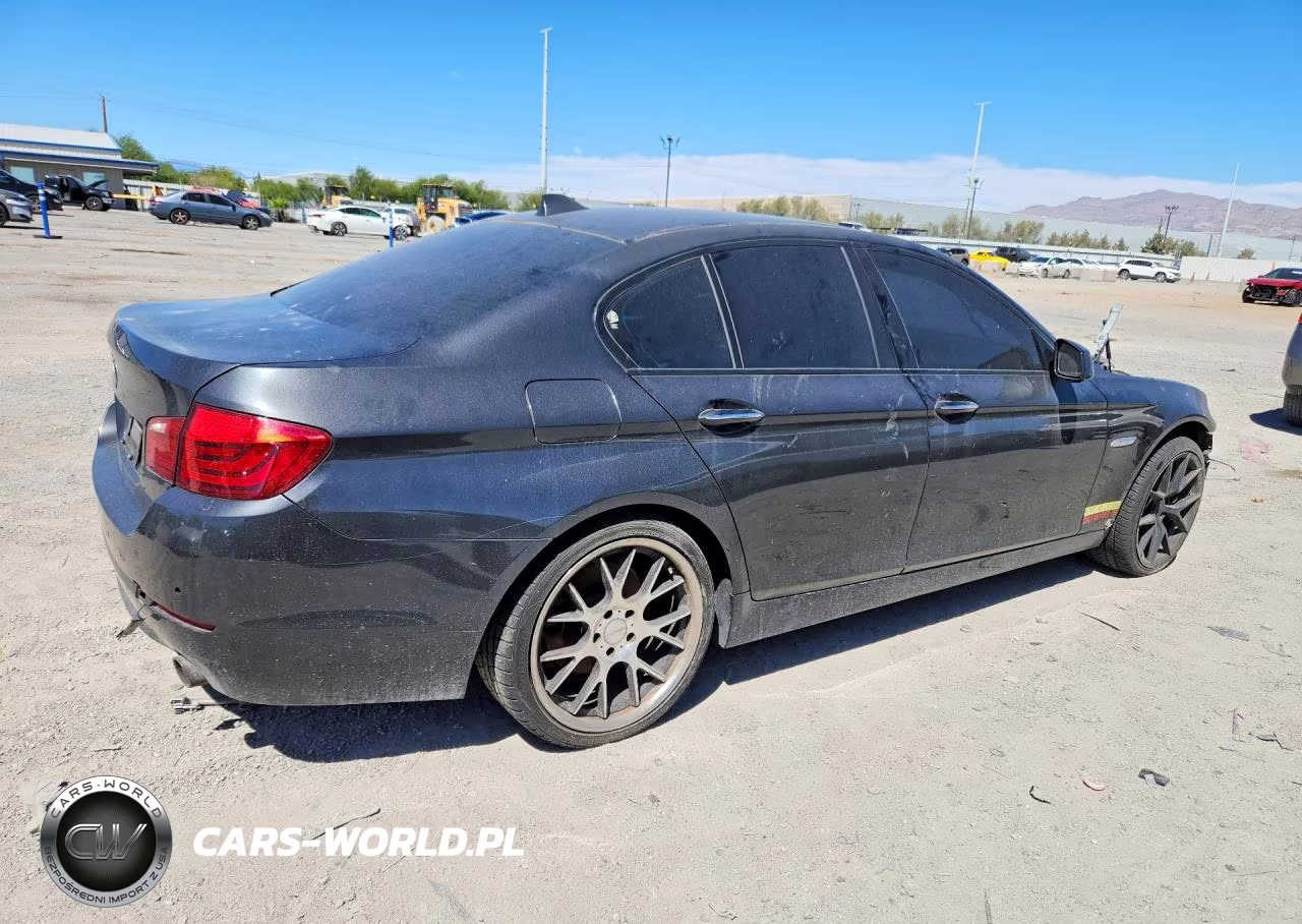 BMW 535I VIN:WBAFR7C57BC607625 - 3
