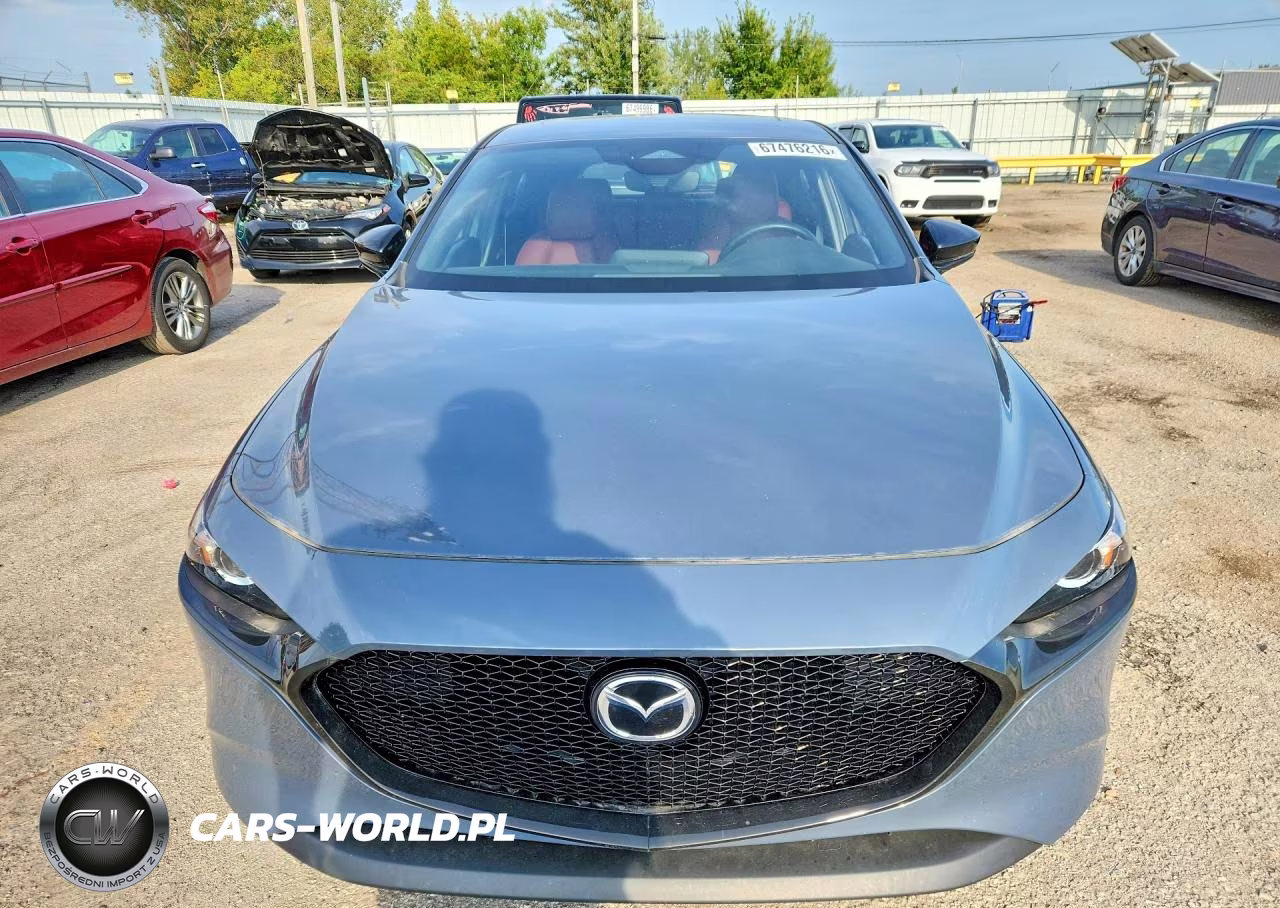 2025 Mazda 3 Preferred VIN:JM1BPBLM8S1751813 - 5