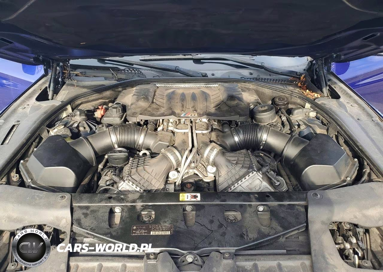 2012 BMW M6 VIN:WBSLZ9C51CC985483 - 11