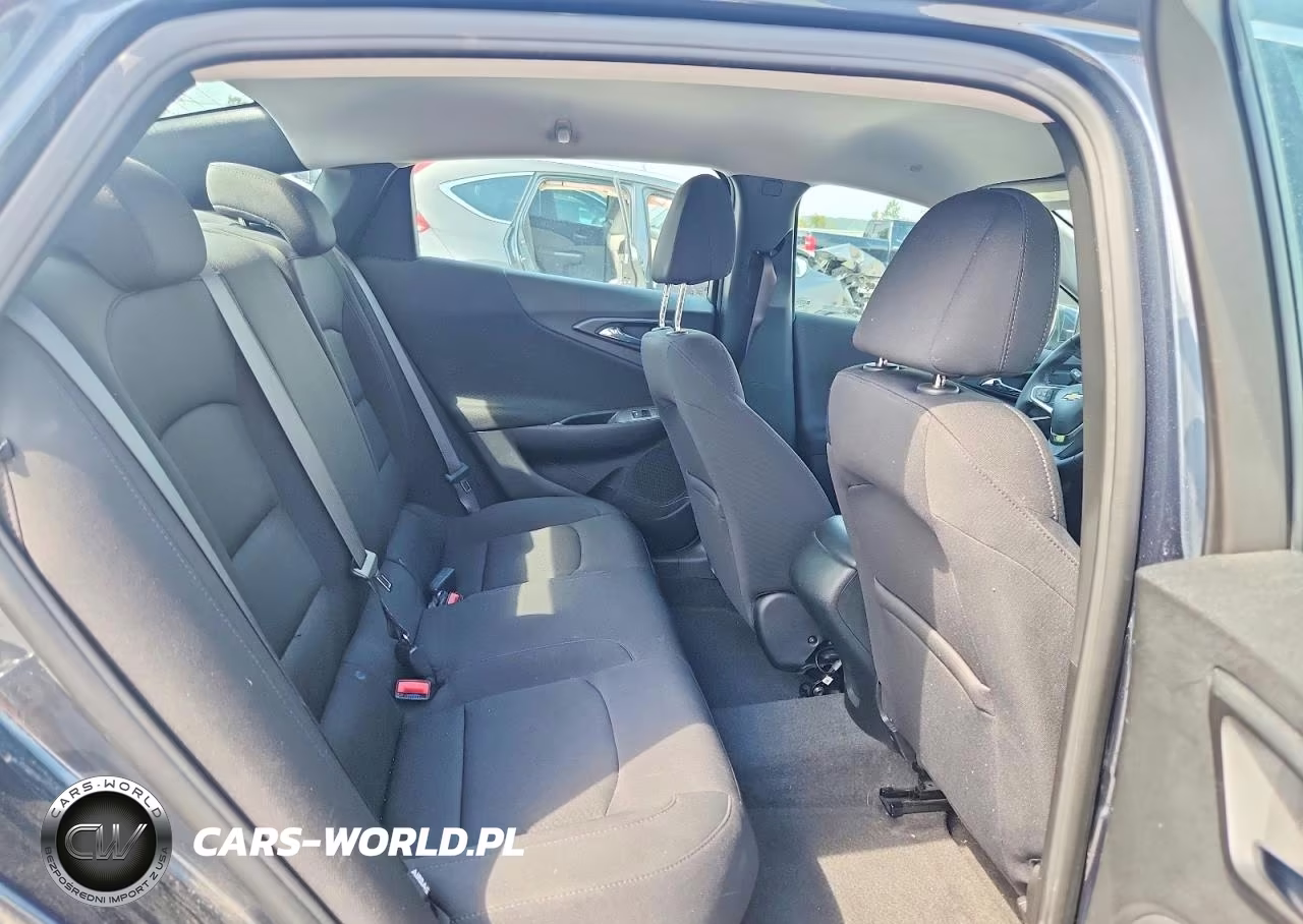 2021 Chevrolet Malibu Rs VIN:1G1ZG5ST6MF063817 - 10