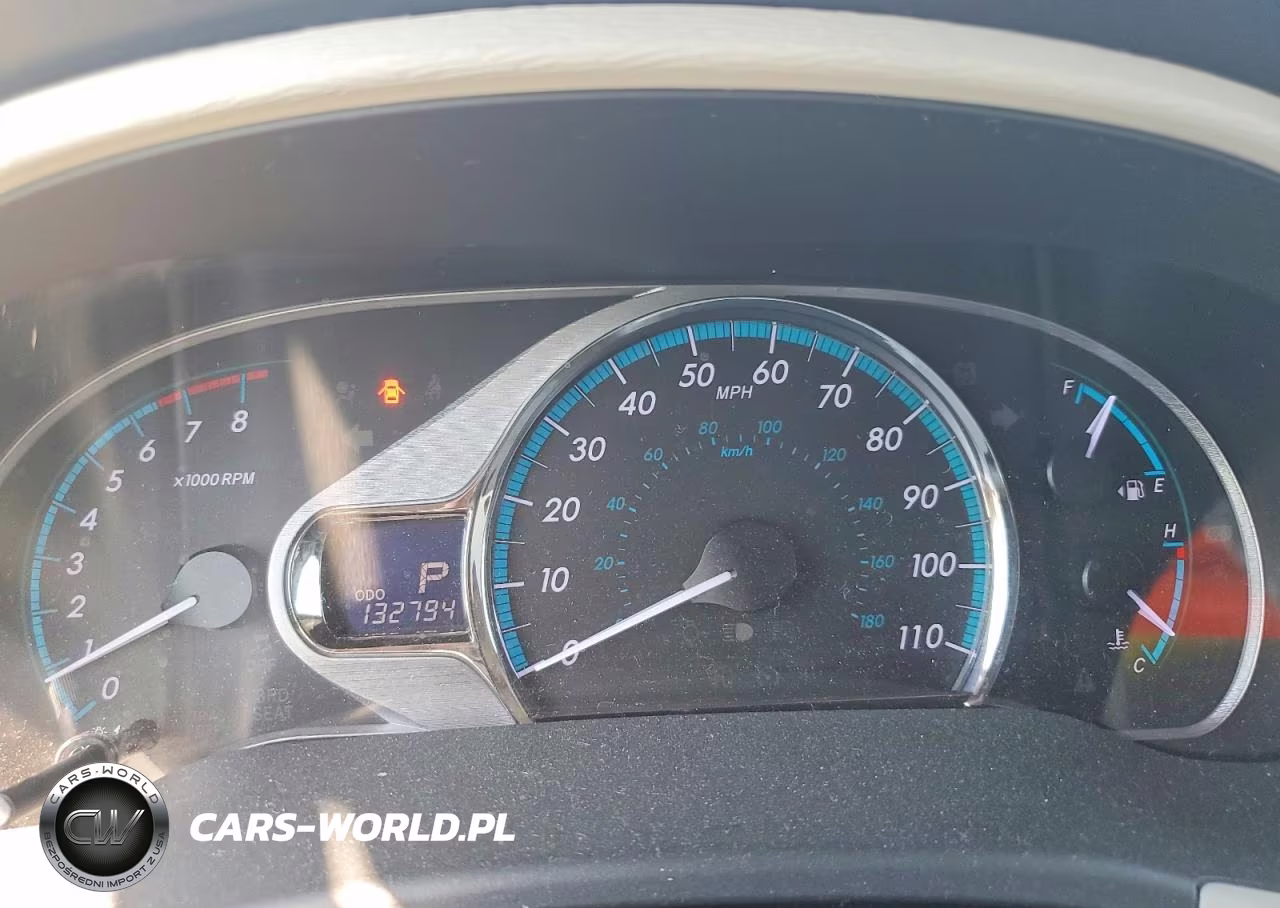 2011 Toyota Sienna Limited 7-Passenger VIN:5TDDK3DC8BS002483 - 9
