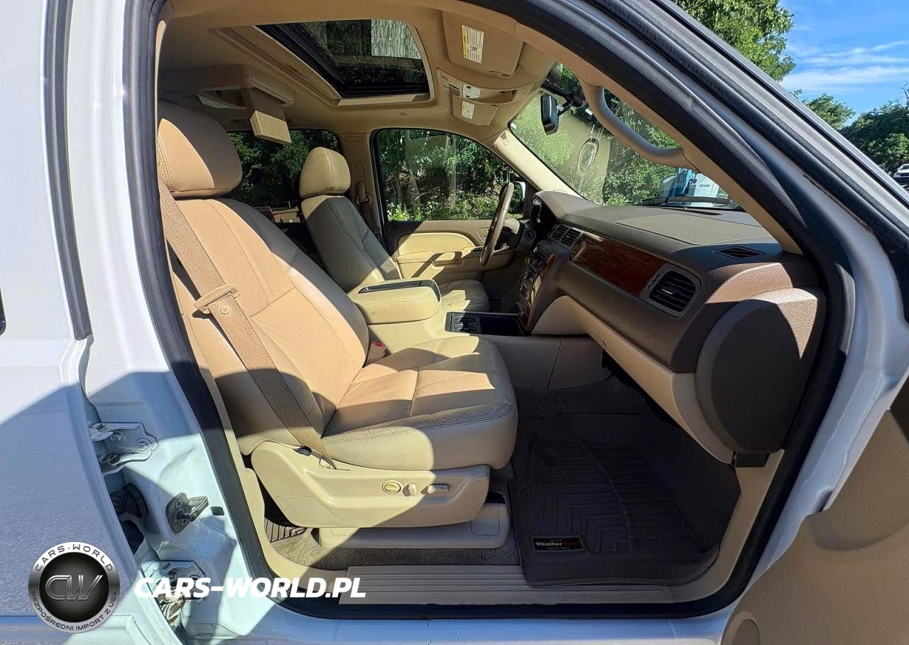 2012 Chevrolet Suburban K1500 Lt VIN:1GNSKJE70CR204318 - 5