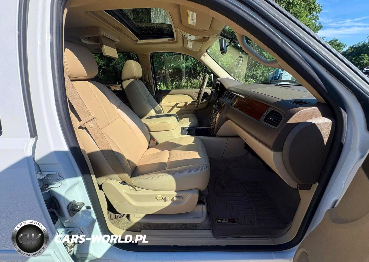 2012 Chevrolet Suburban K1500 Lt VIN:1GNSKJE70CR204318 - 9
