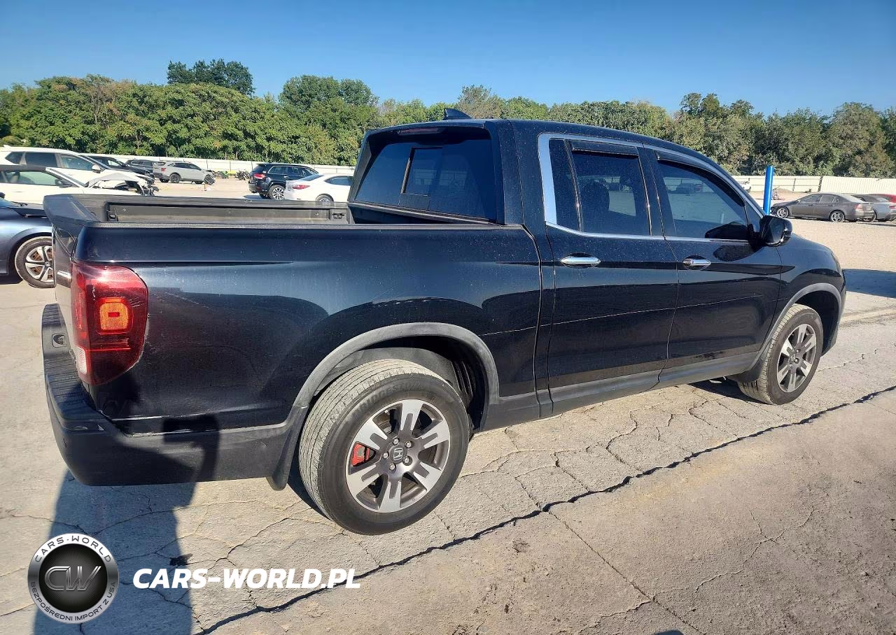 2018 Honda Ridgeline Rtl VIN:5FPYK3F78JB010580 - 3
