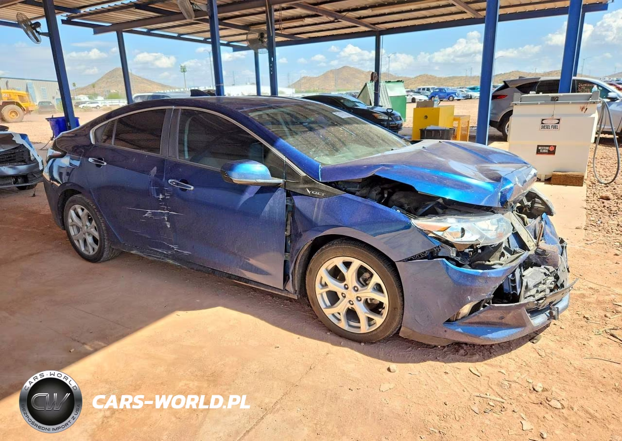 2019 Chevrolet Volt Premier VIN:1G1RB6S55KU117137 - 4