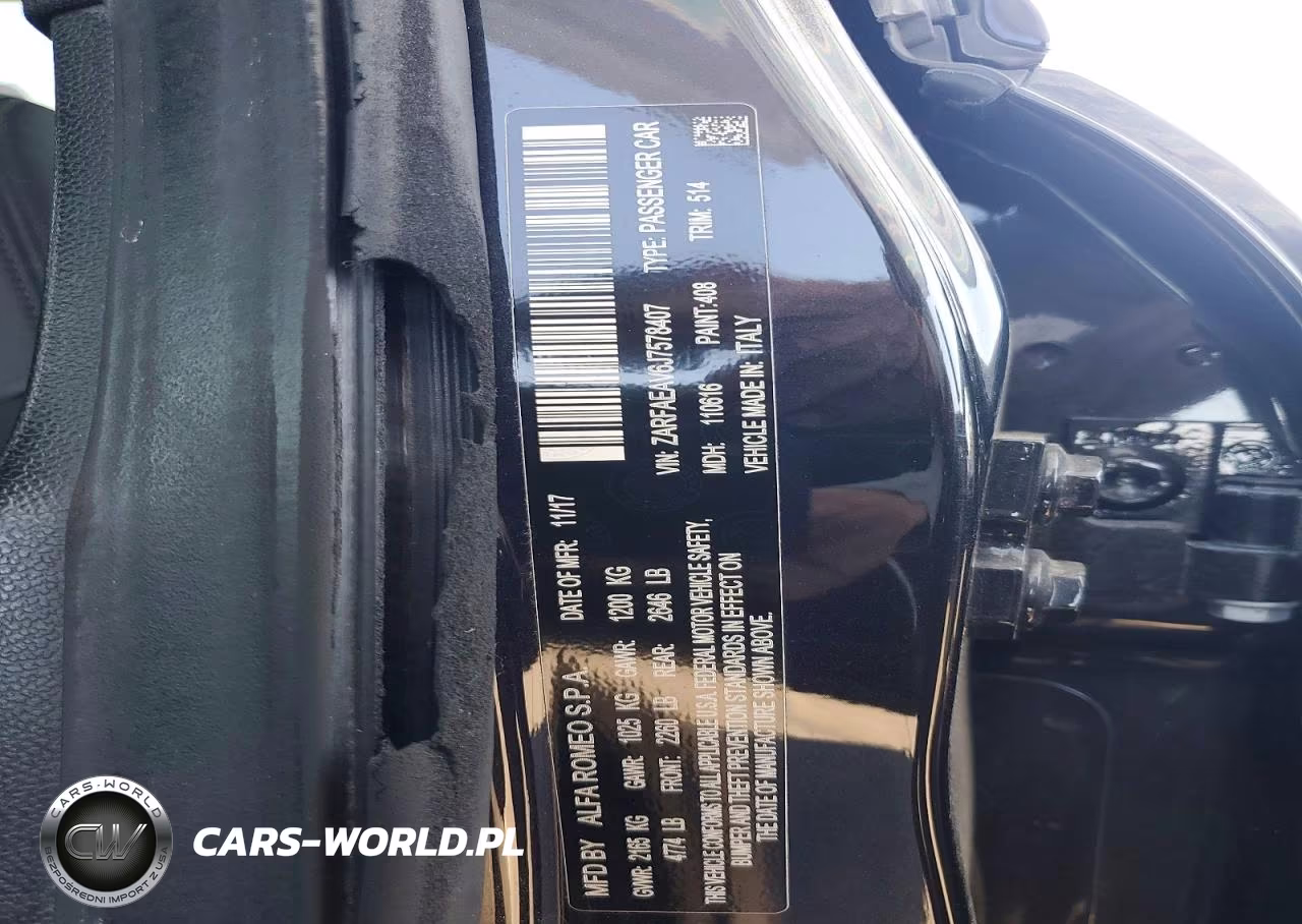 2018 Alfa Romeo Giulia Quadrifoglio VIN:ZARFAEAV6J7578407 - 12