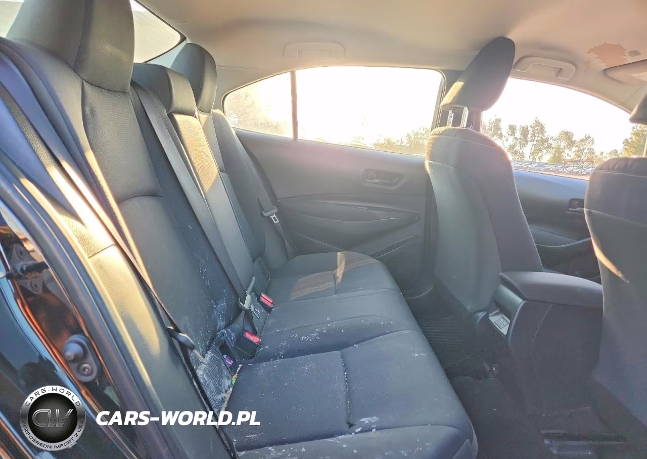 2024 Toyota Corolla Hybrid Le VIN:JTDBCMFE6R3040413 - 10