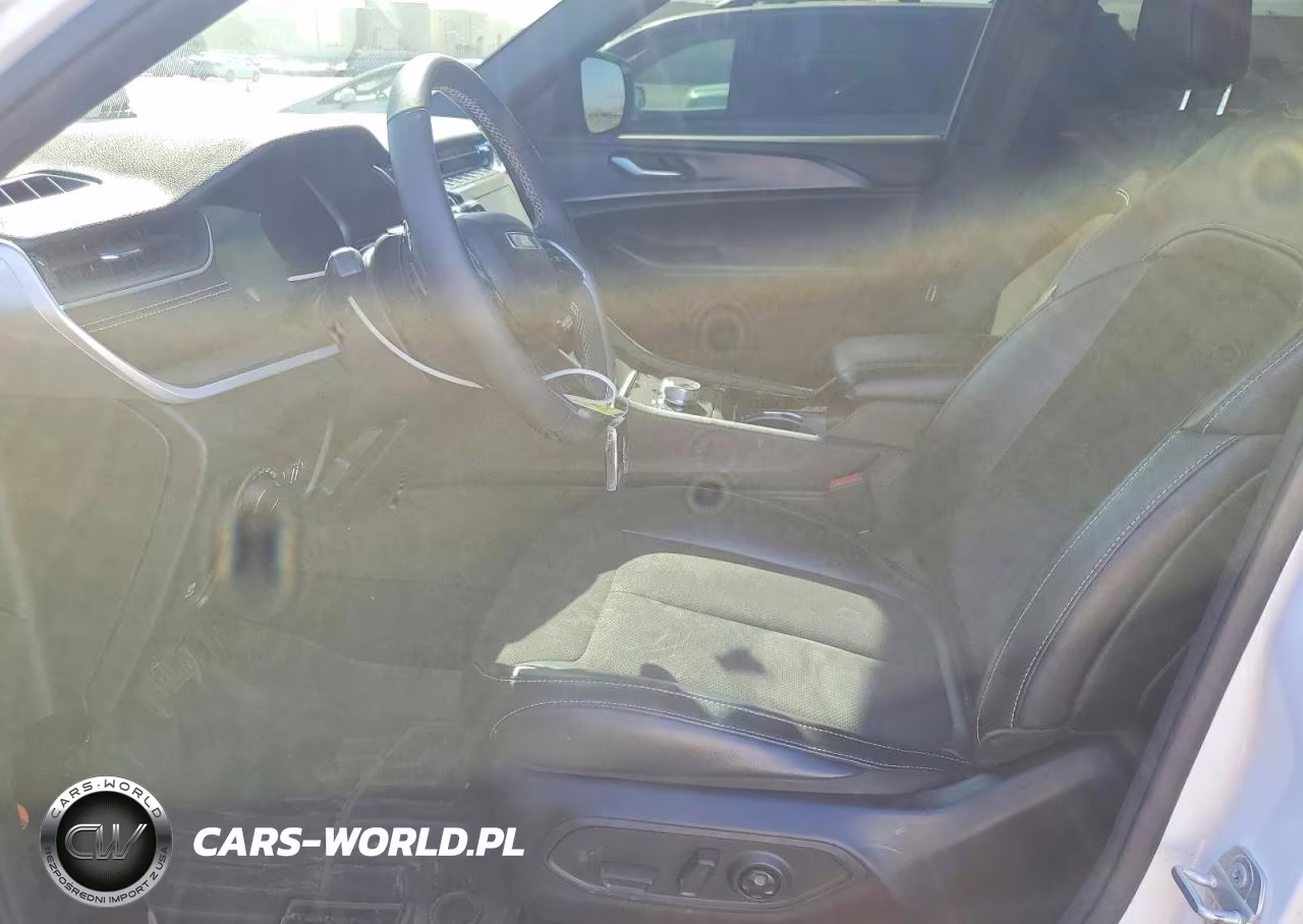 2023 Jeep Grand Cherokee L Laredo VIN:1C4RJKAGXP8831013 - 7