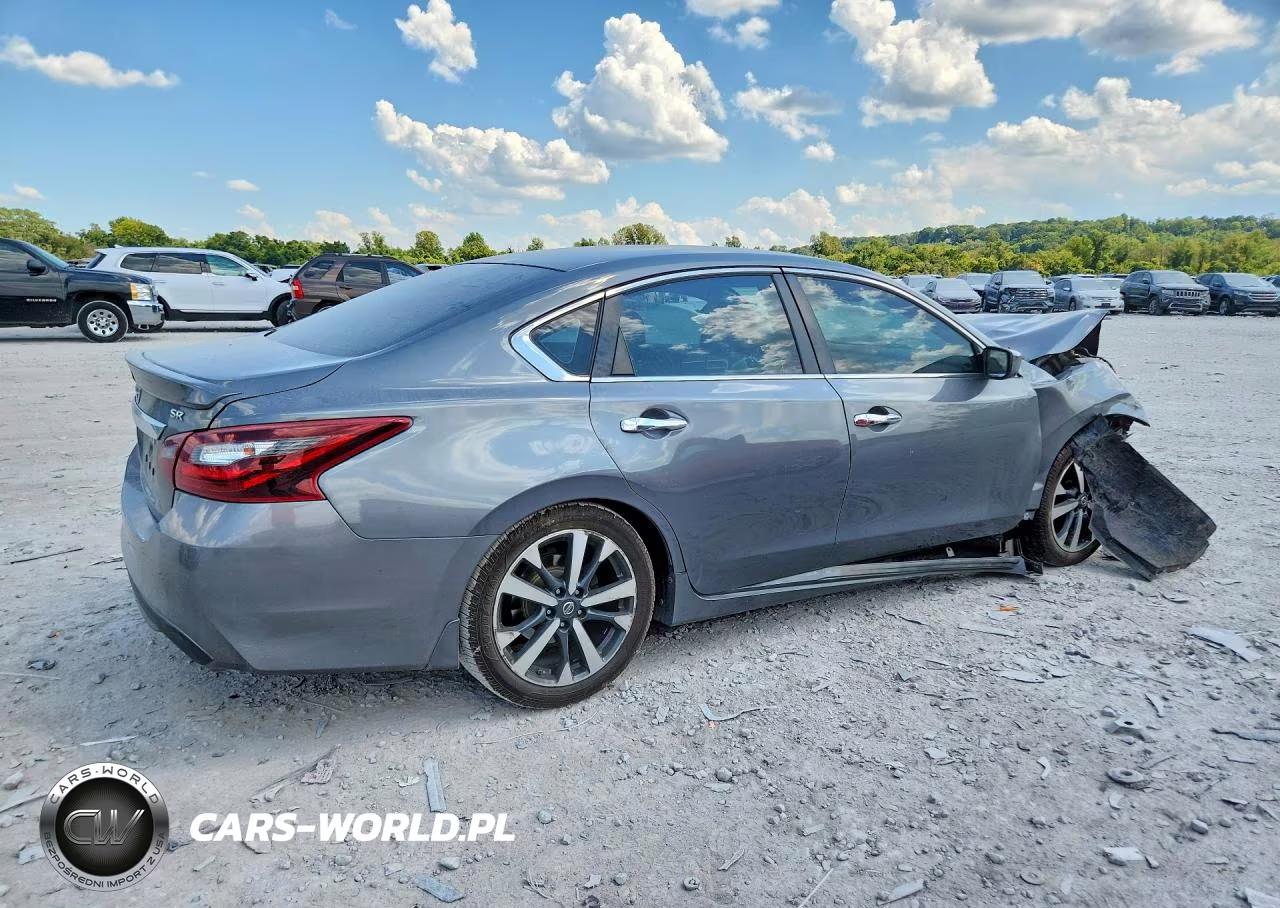 2017 Nissan Altima 2.5 Sr VIN:1N4AL3AP9HC476921 - 3