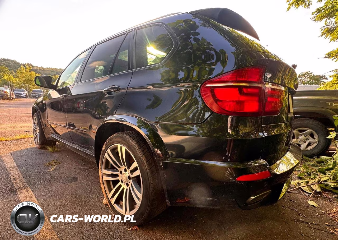 2013 BMW X5 xDrive50I VIN:5UXZV8C50D0C14959 - 3