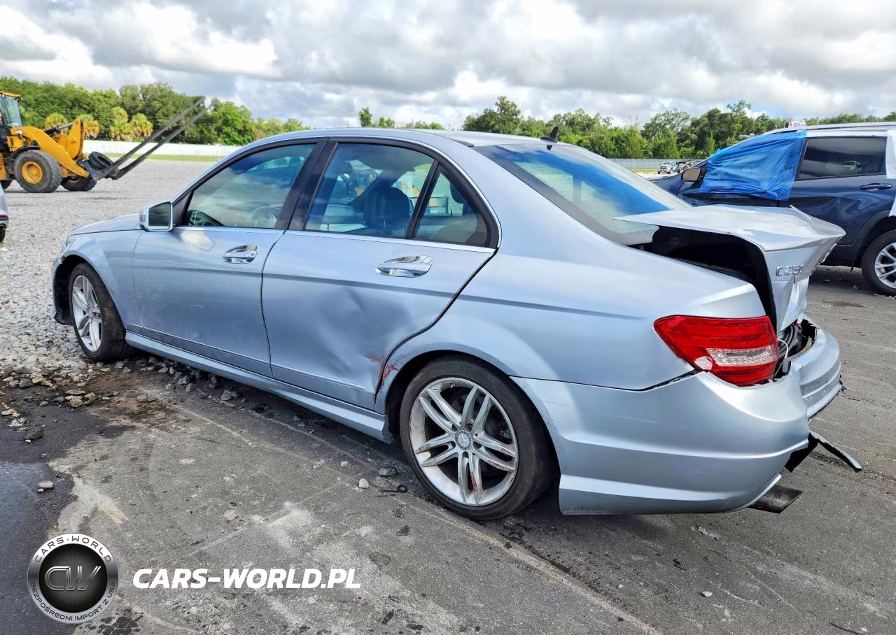 2013 Mercedes-Benz C 250 VIN:WDDGF4HBXDA767645 - 2