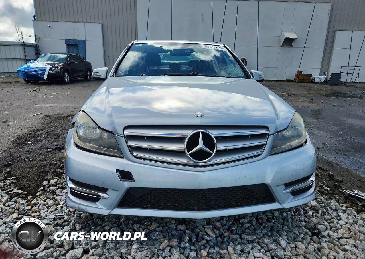 2013 Mercedes-Benz C 250 VIN:WDDGF4HBXDA767645 - 5