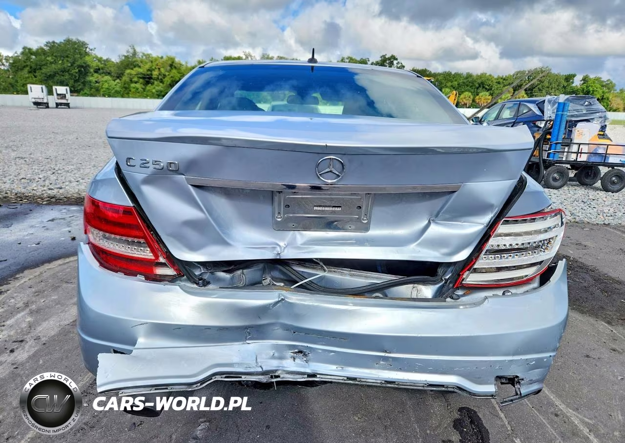 2013 Mercedes-Benz C 250 VIN:WDDGF4HBXDA767645 - 6