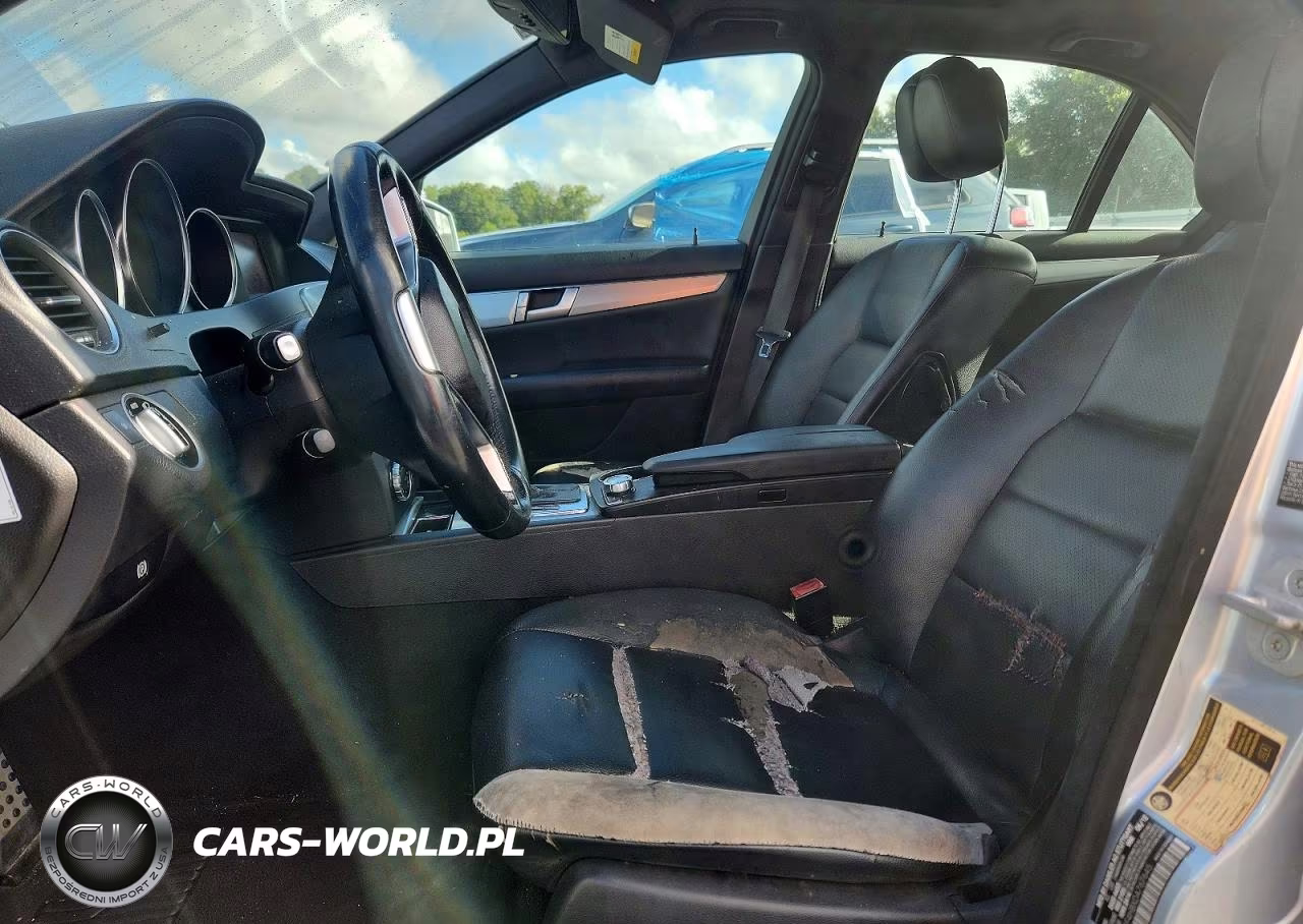 2013 Mercedes-Benz C 250 VIN:WDDGF4HBXDA767645 - 7
