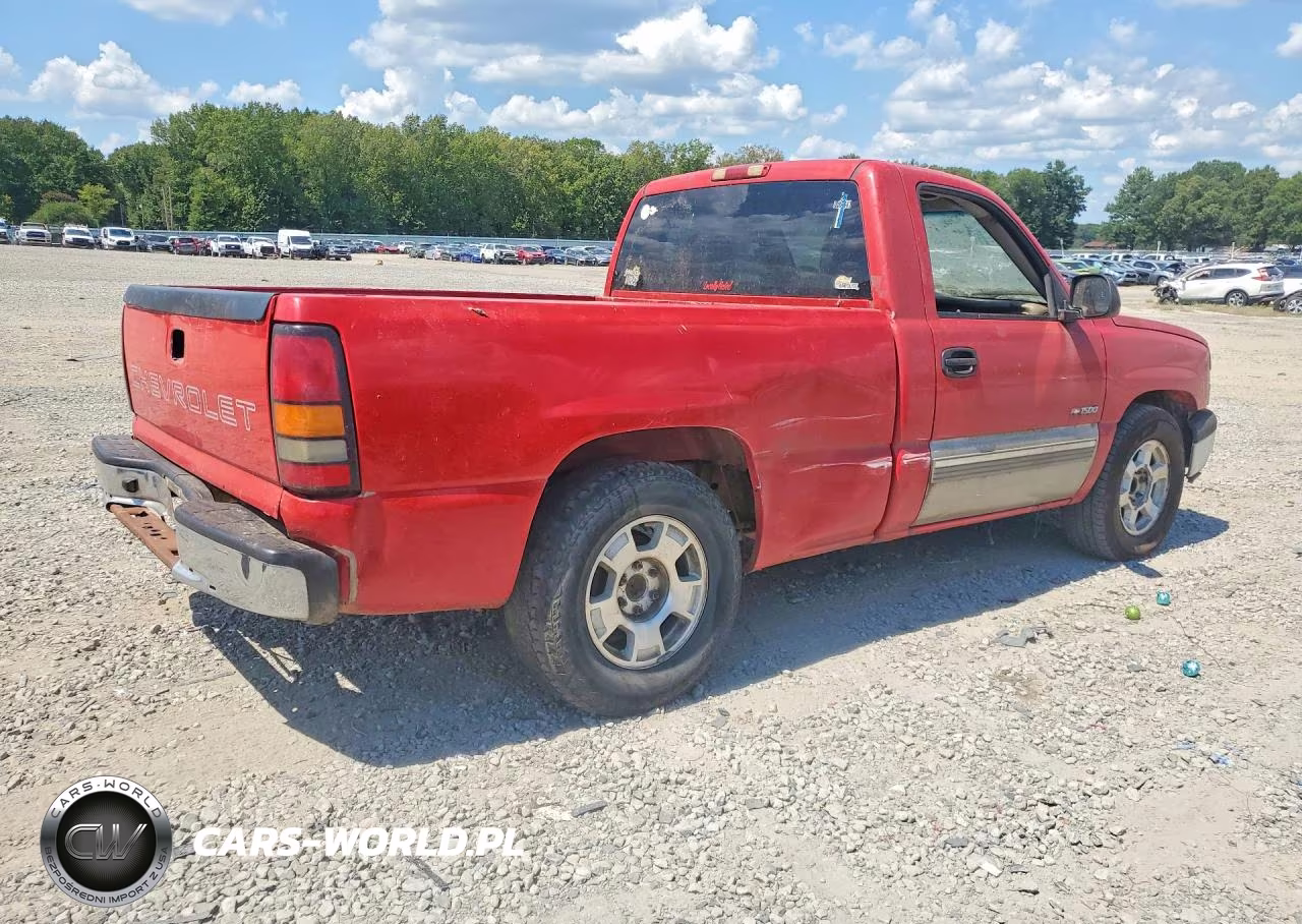 2005 Chevrolet Silverado C1500 VIN:1GCEC14X45Z306096 - 3