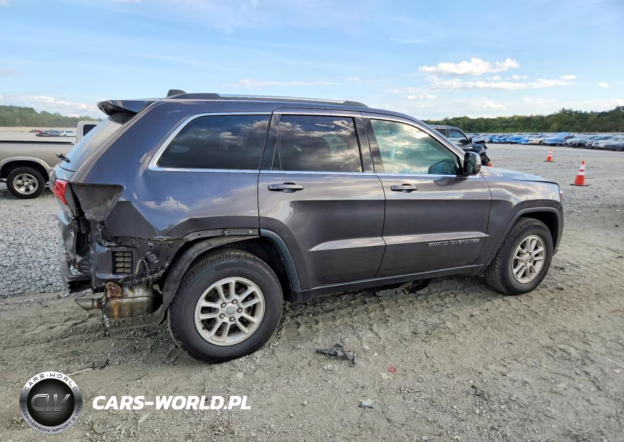 2019 Jeep Grand Cherokee Laredo VIN:1C4RJEAG6KC839150 - 3