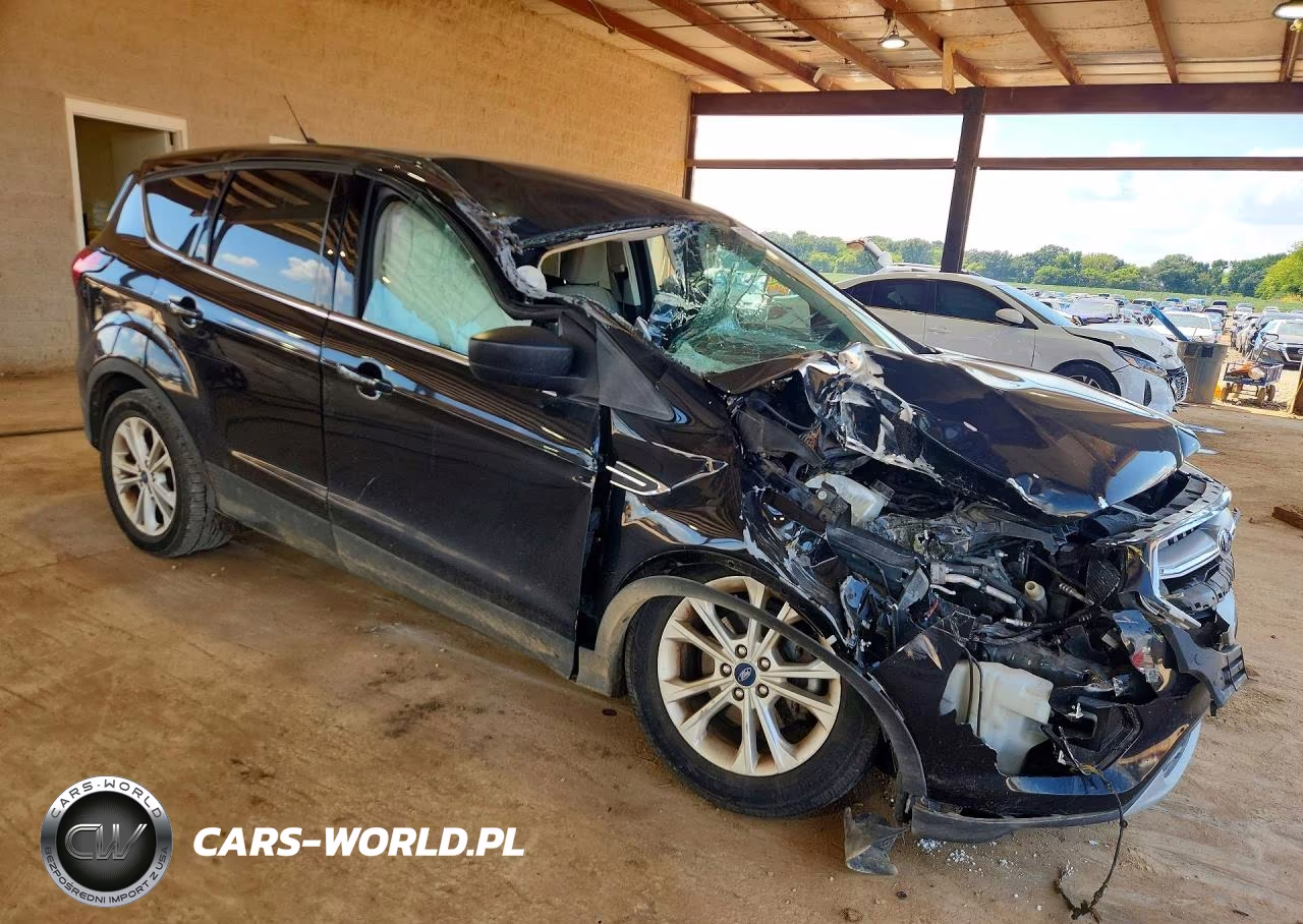 2019 Ford Escape Se VIN:1FMCU0GDXKUC19243 - 4