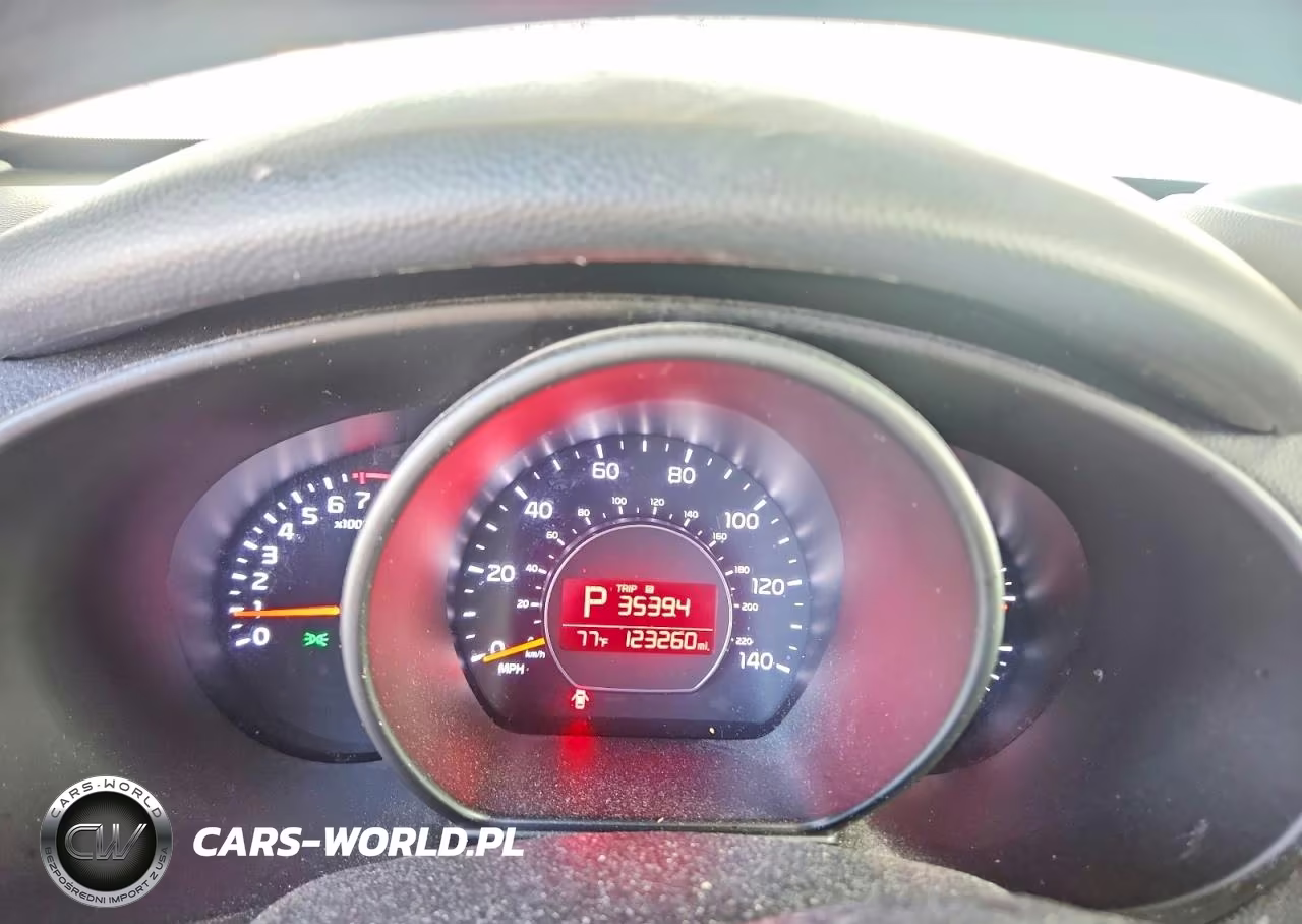 2018 Kia Soul + VIN:KNDJP3A57J7580366 - 9