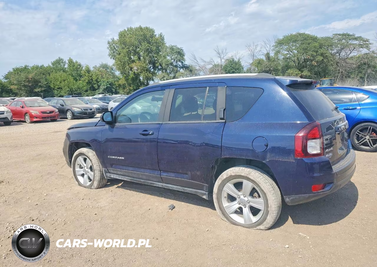 JEEP COMPASS SP VIN:1C4NJDBB3FD283181 - 2