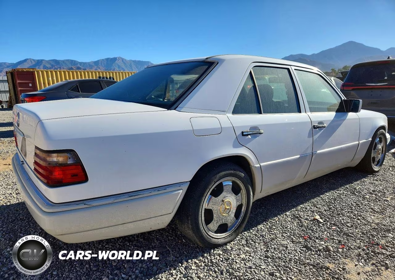 1994 Mercedes-Benz E 320 VIN:WDBEA32E1RC104813 - 3