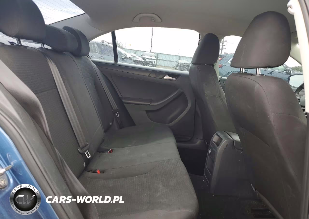 2015 Volkswagen Jetta Base VIN:3VW2K7AJ7FM218068 - 10