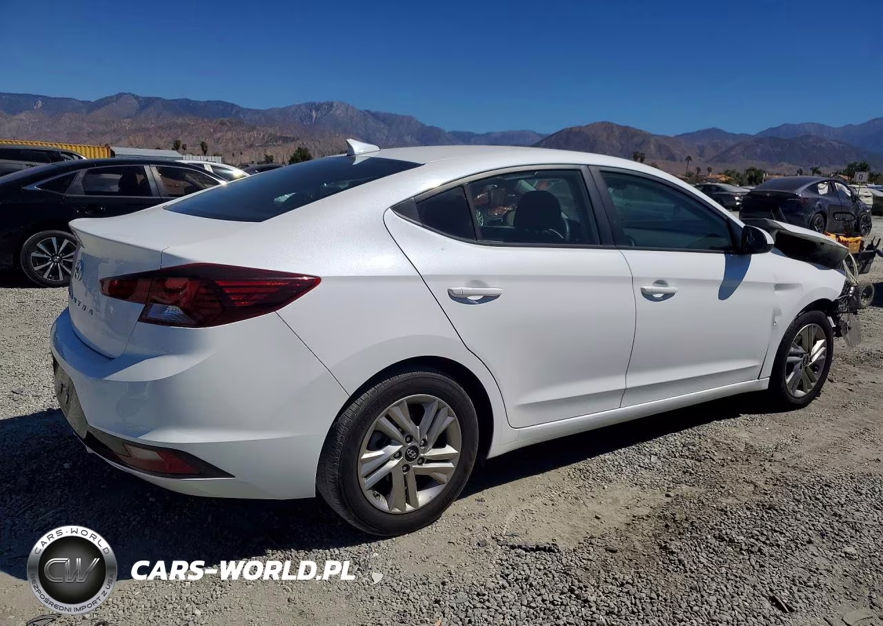 2020 Hyundai Elantra Sel VIN:5NPD84LF3LH522422 - 3