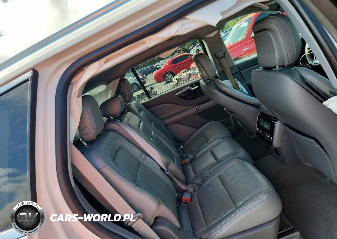 2020 Lincoln Aviator Reserve VIN:5LM5J7WC6LGL18562 - 11