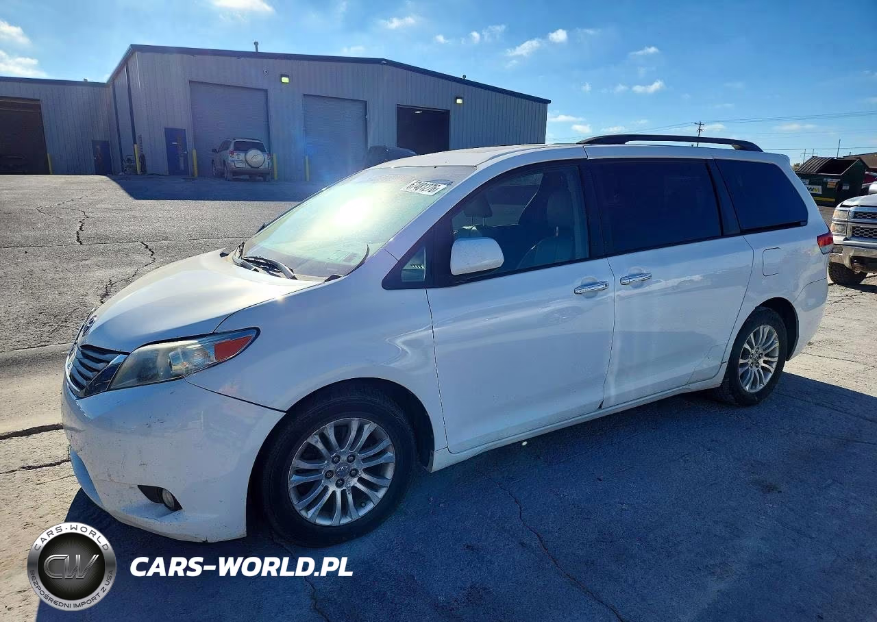 2013 Toyota Sienna Xle 8-Passenger VIN:5TDYK3DC3DS372454 - 1
