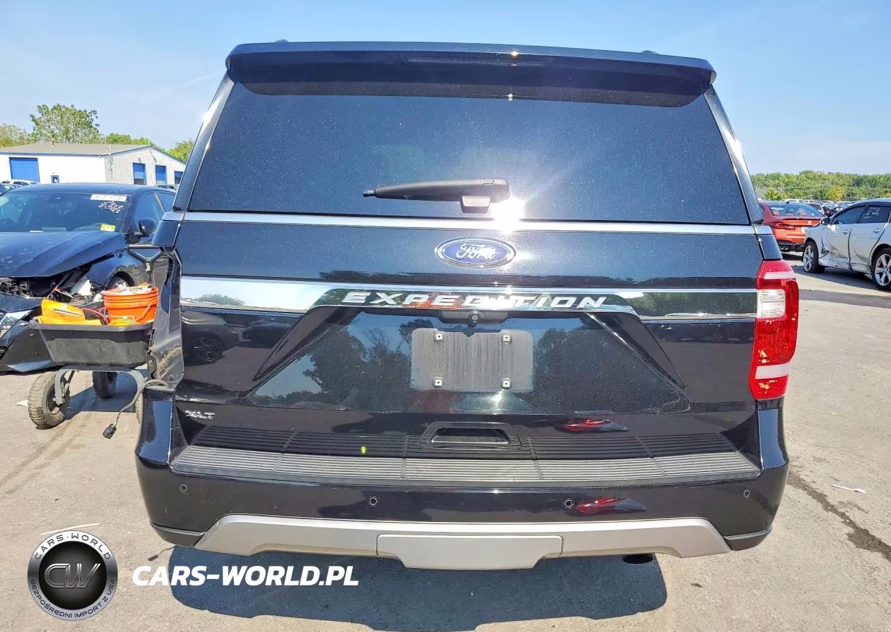 2018 Ford Expedition Xlt VIN:1FMJU1JT8JEA16499 - 6